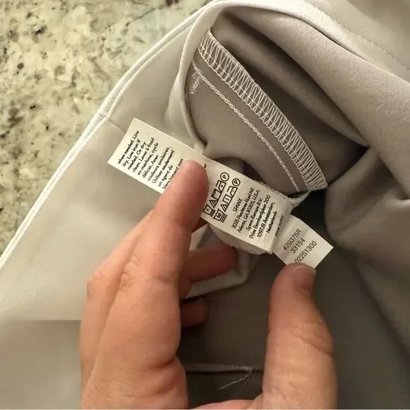 Spanx On-The-Go 6"" Shorts Classic White Short 2X NWT 20375R - Picture 13 of 16